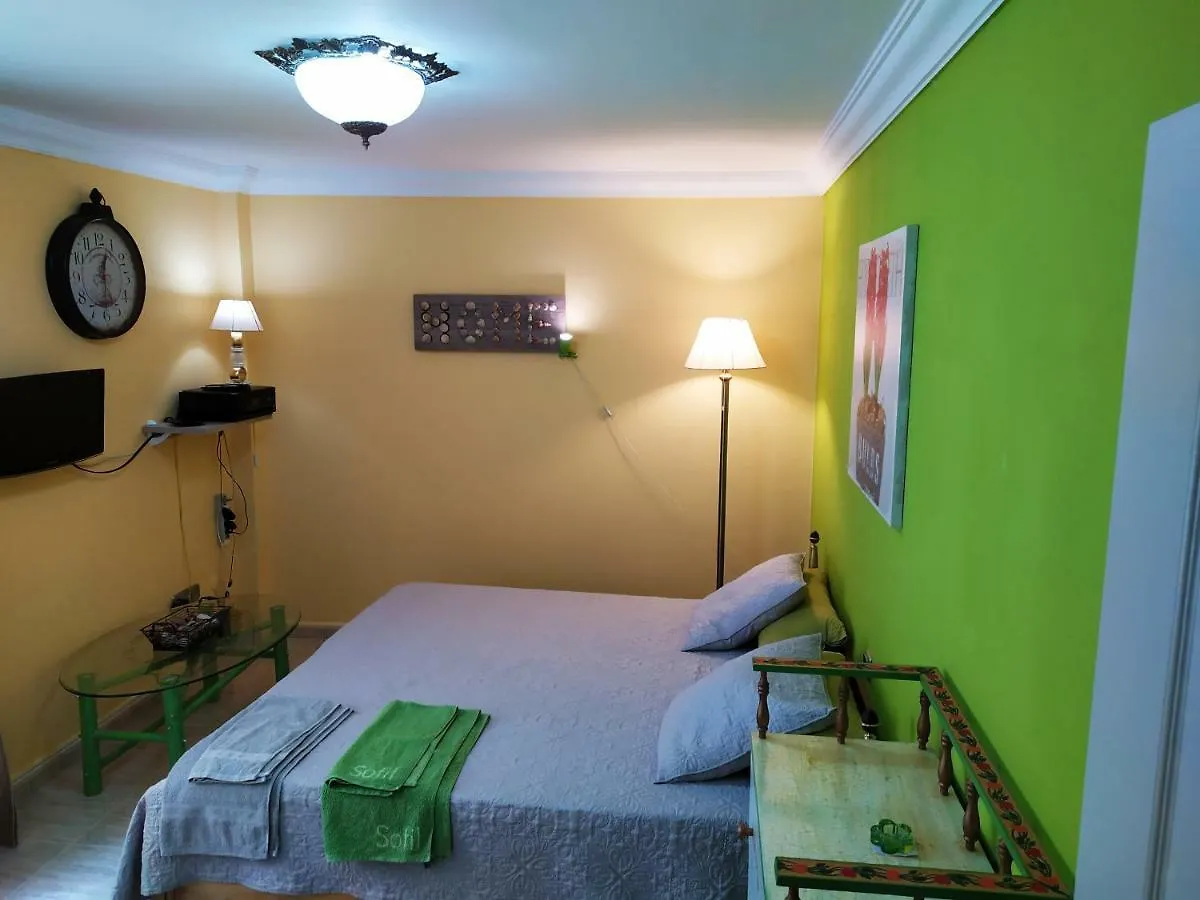 فندق بويرتو ذي لا كروزفي  Casa Eddy مكان تخييم